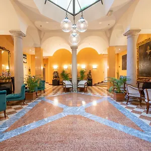 **** Hotel Regina Italy